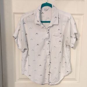 Splendid White Button Down Shirt with Blue Accents